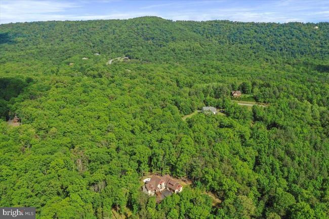 2968 Cheyennes Trl, House other with 3 bedrooms, 4 bathrooms and null parking in GERRARDSTOWN WV | Image 61