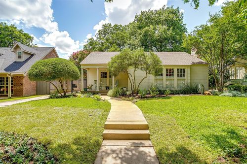 2318 Stanley Ave, Fort Worth, TX, 76110-1840 | Card Image