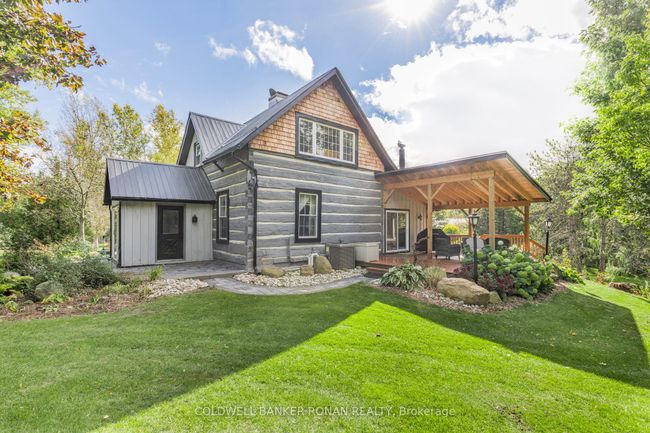 836138 4 Th Line, House other with 3 bedrooms, 2 bathrooms and 6 parking in Mulmur ON | Image 8