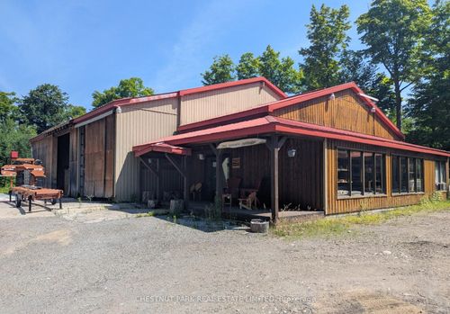 4531 Kennisis Lake Rd, Haliburton, ON, K0M1S0 | Card Image