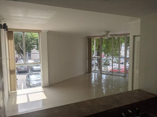 apt-b209-7125 Nw 186th St, Hialeah, FL, 33015-8337 | Card Image