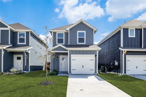 209 Tall Cedar Way, Princeton, TX, 75407-3815 | Card Image