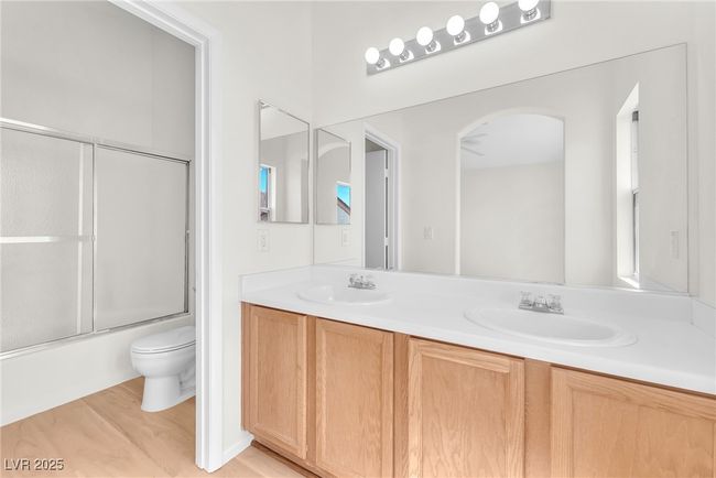 2563 Land Rush Dr, Townhouse with 2 bedrooms, 3 bathrooms and null parking in Henderson NV | Image 19