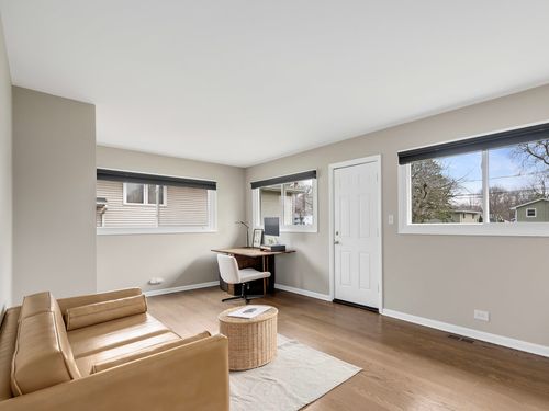 6213 Leonard Ave, Downers Grove, IL, 60516-1616 | Card Image