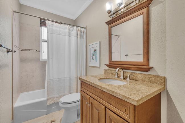 Bathroom 2 | Image 44