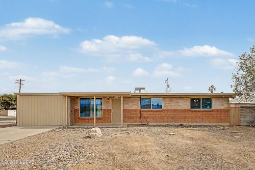 6676 E Calle Dened, Tucson, AZ, 85710 | Card Image