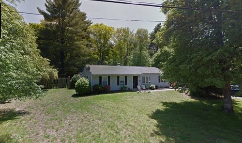 519 Hogg Memorial Dr, Whitman, MA, 02382-1830 | Card Image