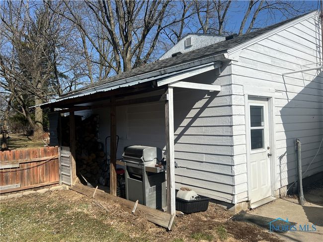 657 N Sandusky St, House other with 3 bedrooms, 2 bathrooms and 8 parking in Tiffin OH | Image 24