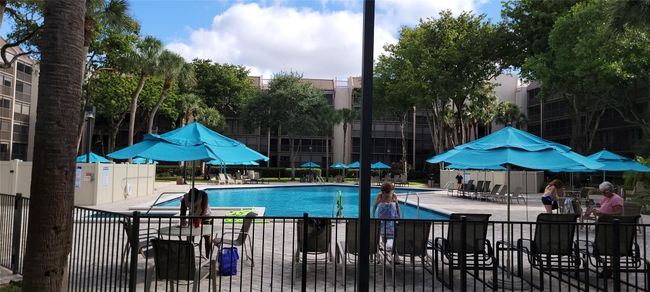 APT-585K - 2818 N 46 Th Ave, Condo with 2 bedrooms, 3 bathrooms and null parking in Hollywood FL | Image 10