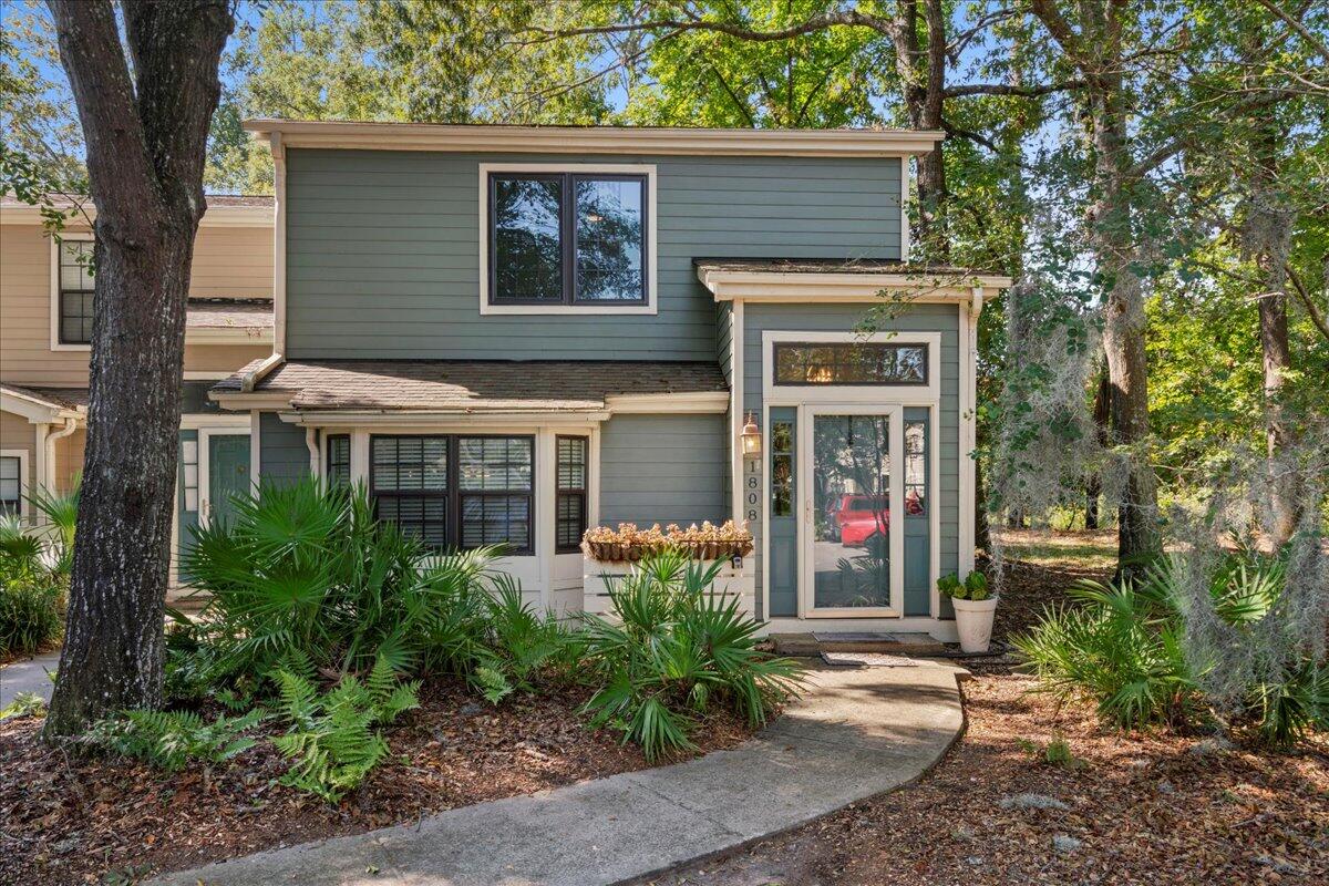 Belle Chez , Mount Pleasant, SC 29464
