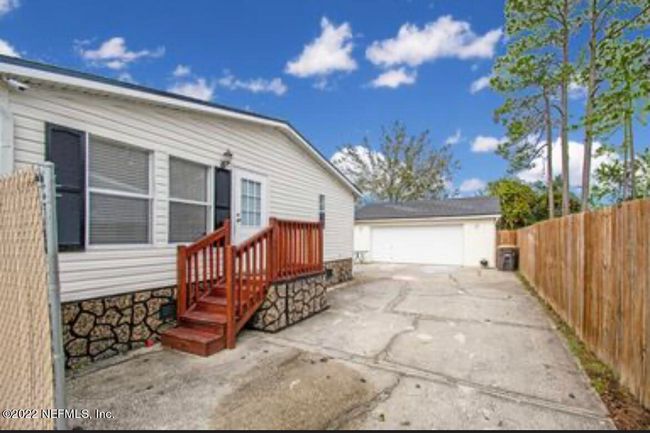 8853 Taurus Cir N, House other with 3 bedrooms, 2 bathrooms and null parking in Jacksonville FL | Image 16