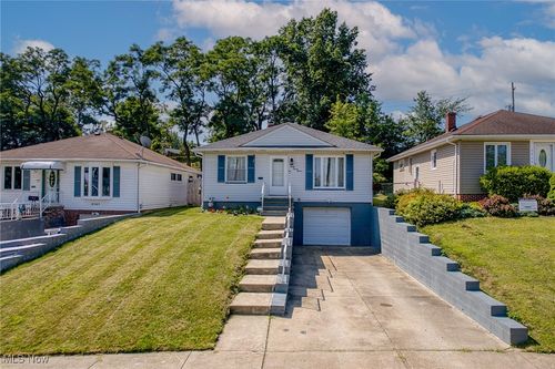 3711 Klusner Ave, Parma, OH, 44134-5035 | Card Image