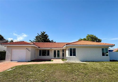 na-6407 Nw 199th Ln, Hialeah, FL, 33015-2157 | Card Image