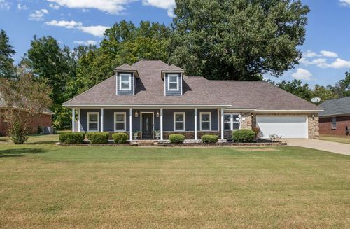 110 Michelle Dr, Brighton, TN, 38011-3682 | Card Image