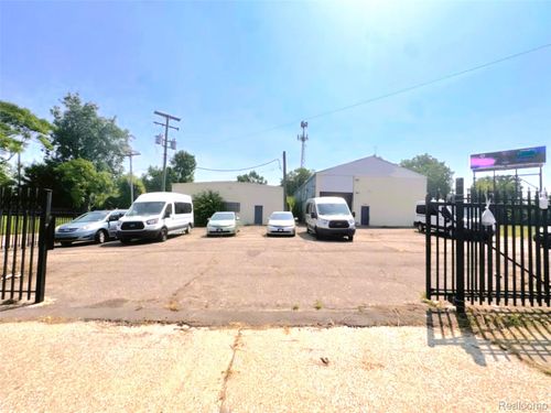 15306 Rosa Parks Blvd, Detroit, MI, 48238-1503 | Card Image