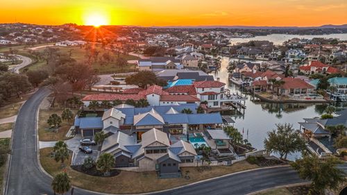 116 Wennmohs Pl, Horseshoe Bay, TX, 78657-6319 | Card Image