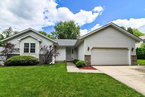 2609 Crest Line Drive, MADISON, WI, 53704 | Card Image