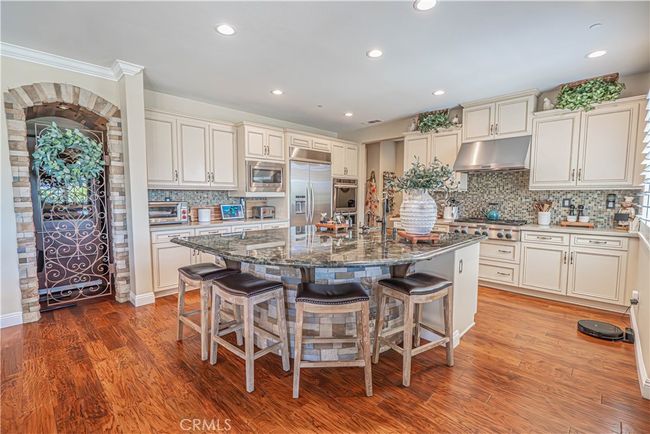 22348 Driftwood Ct, House other with 5 bedrooms, 5 bathrooms and 2 parking in Santa Clarita CA | Image 17