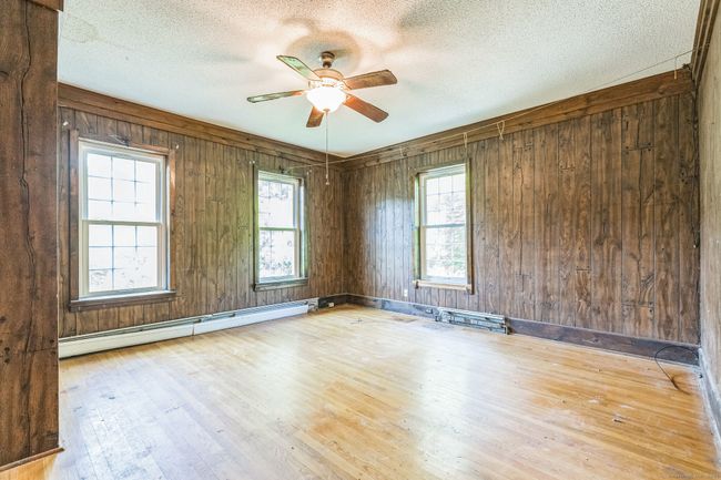 30 Mountain Ave, House other with 5 bedrooms, 2 bathrooms and 4 parking in Winsted CT | Image 9