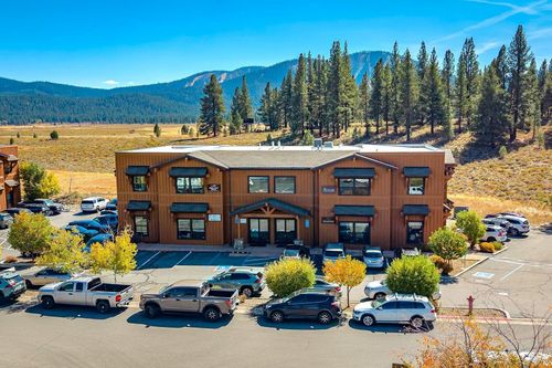 40169 Truckee Airport Rd, Truckee, CA, 96161-4114 | Card Image
