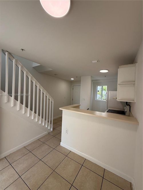 apt-7-821 Sw 2nd St, Miami, FL, 33130-1258 | Card Image