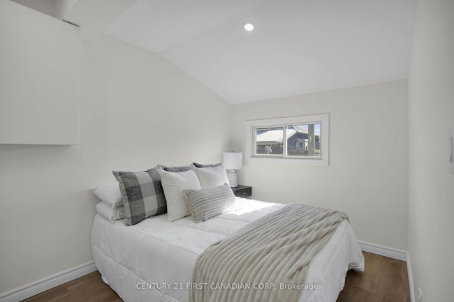 134 Maud St, House other with 2 bedrooms, 1 bathrooms and 2 parking in Port Stanley ON | Image 14