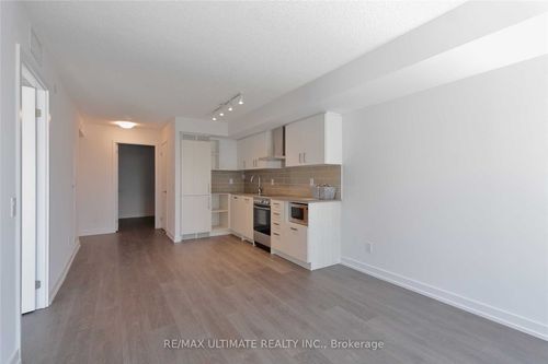 802-125 Redpath Ave, Toronto, ON, M4S0B5 | Card Image