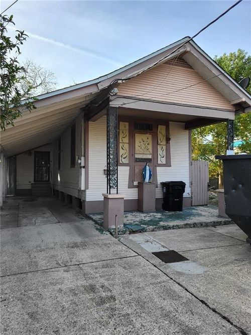 1818 N Villere St, New Orleans, LA, 70116-1556 | Card Image