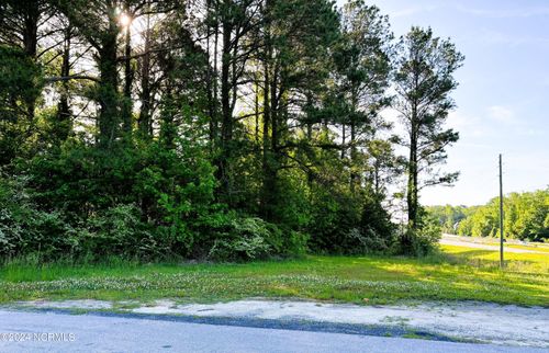 200 Regalwood Dr, Jacksonville, NC, 28546-8031 | Card Image