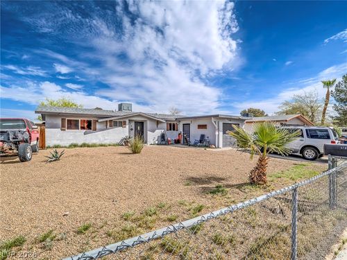 419 Scenic Dr, Henderson, NV, 89002-8337 | Card Image