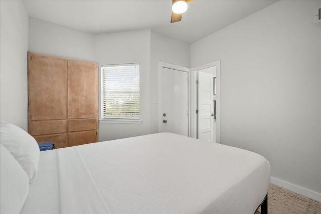 Bedroom with baseboards and ceiling fan | Image 22