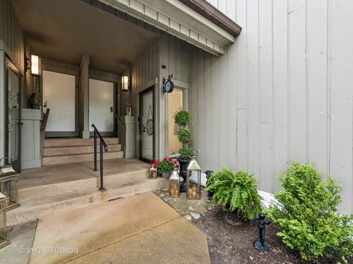 apt-d-97 Thornhill Ln, Lake Barrington, IL, 60010-1695 | Card Image