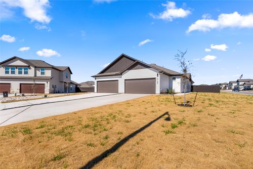 unit-b-414 Cross Barn Blvd, Buda, TX, 78610-4797 | Card Image