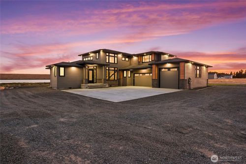 6988 Stonecrest Rd Ne, Moses Lake, WA, 98837 | Card Image