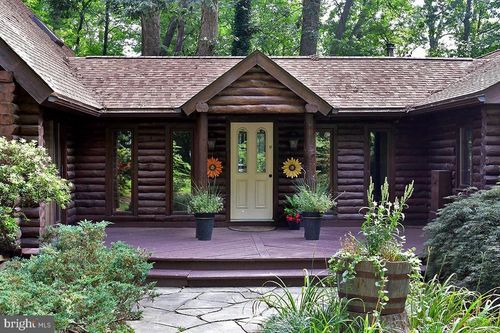 225 Black Rd, QUARRYVILLE, PA, 17566-9642 | Card Image