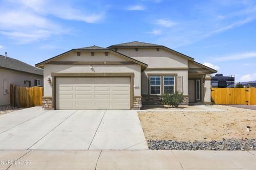 157 Walnut Dr, Fernley, NV, 89408-7033 | Card Image
