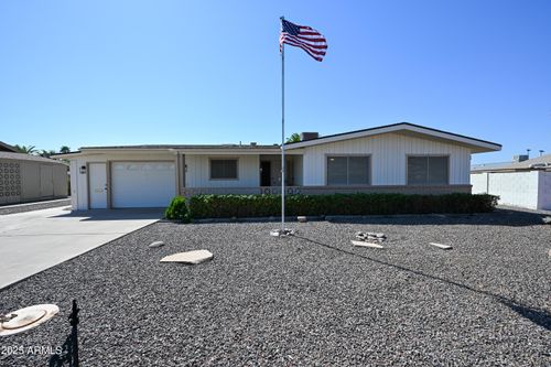 10047 W Deanne Dr, Sun City, AZ, 85351-4262 | Card Image