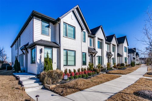 7605 Reis Ln, North Richland Hills, TX, 76182-1920 | Card Image