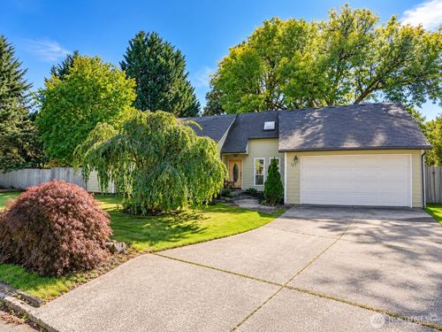 115 Sw 3rd St, Battle Ground, WA, 98604-8406 | Card Image