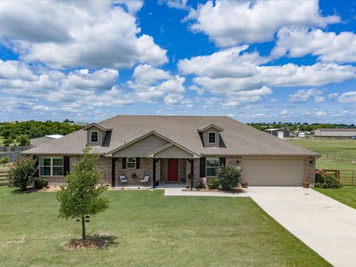 222 Hillcrest Ln, Decatur, TX, 76234-2366 | Card Image