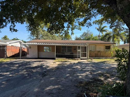 2121 N 57th Ter, Hollywood, FL, 33021-3822 | Card Image