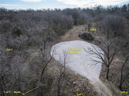 1515 S Buckner Tarsney Rd, Buckner, MO, 64016-8232 | Card Image