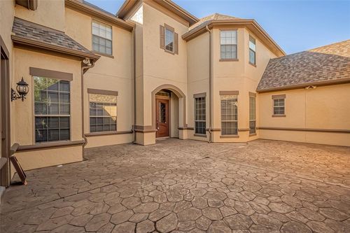 2906 Cotswold Lane, Sugar Land, TX, 77479 | Card Image