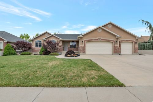 9067 S Wisteria Way, West Jordan, UT, 84081-6142 | Card Image