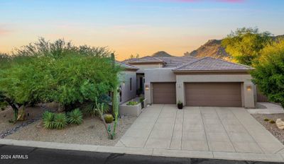 6658 E Whispering Mesquite Trail, House other with 3 bedrooms, 3 bathrooms and null parking in Scottsdale AZ | Image 2