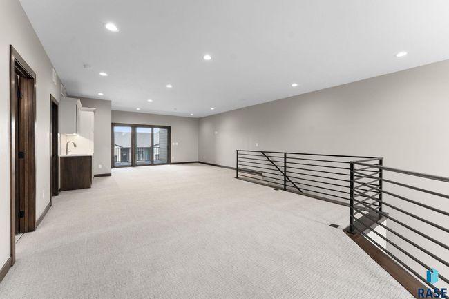 8619 W Shoreline Pl, Townhouse with 3 bedrooms, 3 bathrooms and null parking in Sioux Falls SD | Image 13