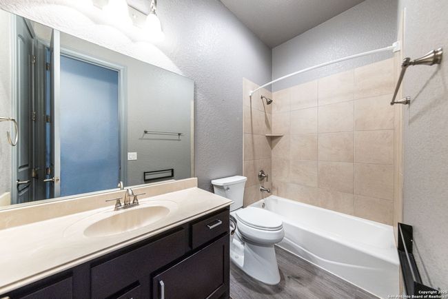 Secondary bathroom | Image 16