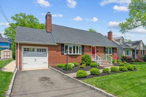 206 Hickory Ave, Garwood, NJ, 07027-1437 | Card Image