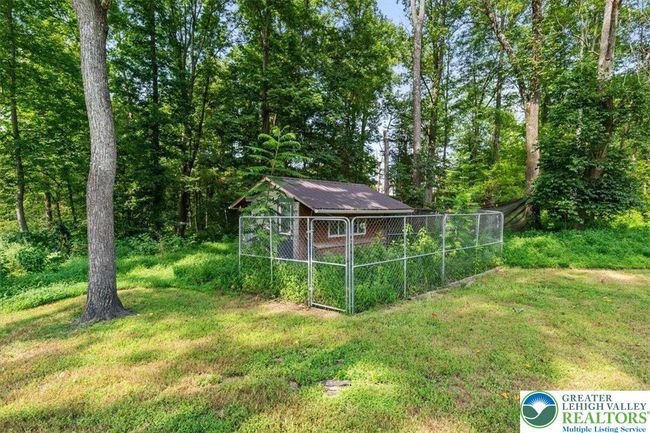 1553 Middle Rd, House other with 4 bedrooms, 5 bathrooms and null parking in Stroudsburg PA | Image 9