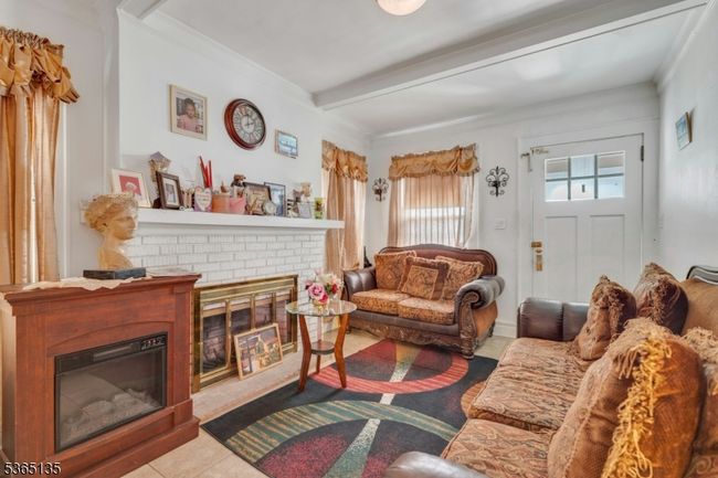 116 Berkeley Ave, Home with 6 bedrooms, 2 bathrooms and null parking in Bloomfield NJ | Image 4